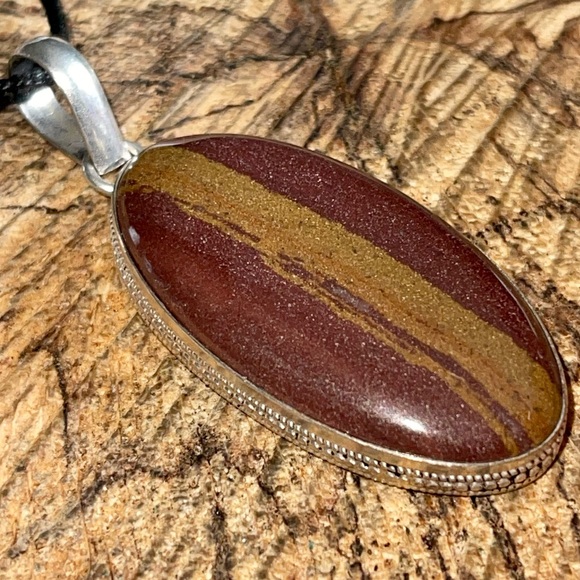 Shiva Lingam Crystal Pendant 2 1/2” - Picture 6 of 9